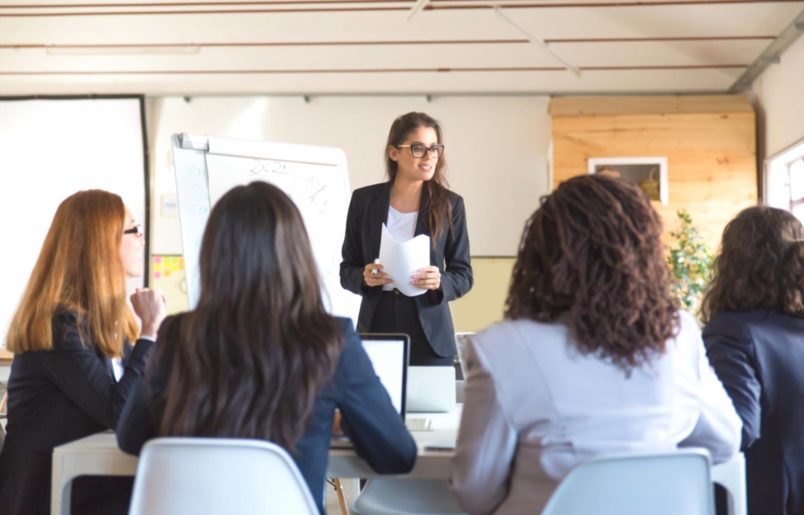 Sessione di formazione pratica con gli studenti